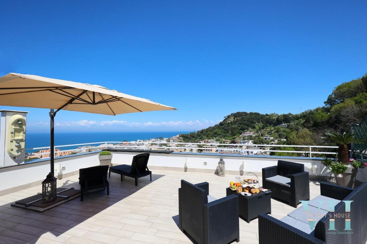 Victory'S Luxury House With Jacuzzi On The Roof Vila Casamicciola Terme Exterior foto