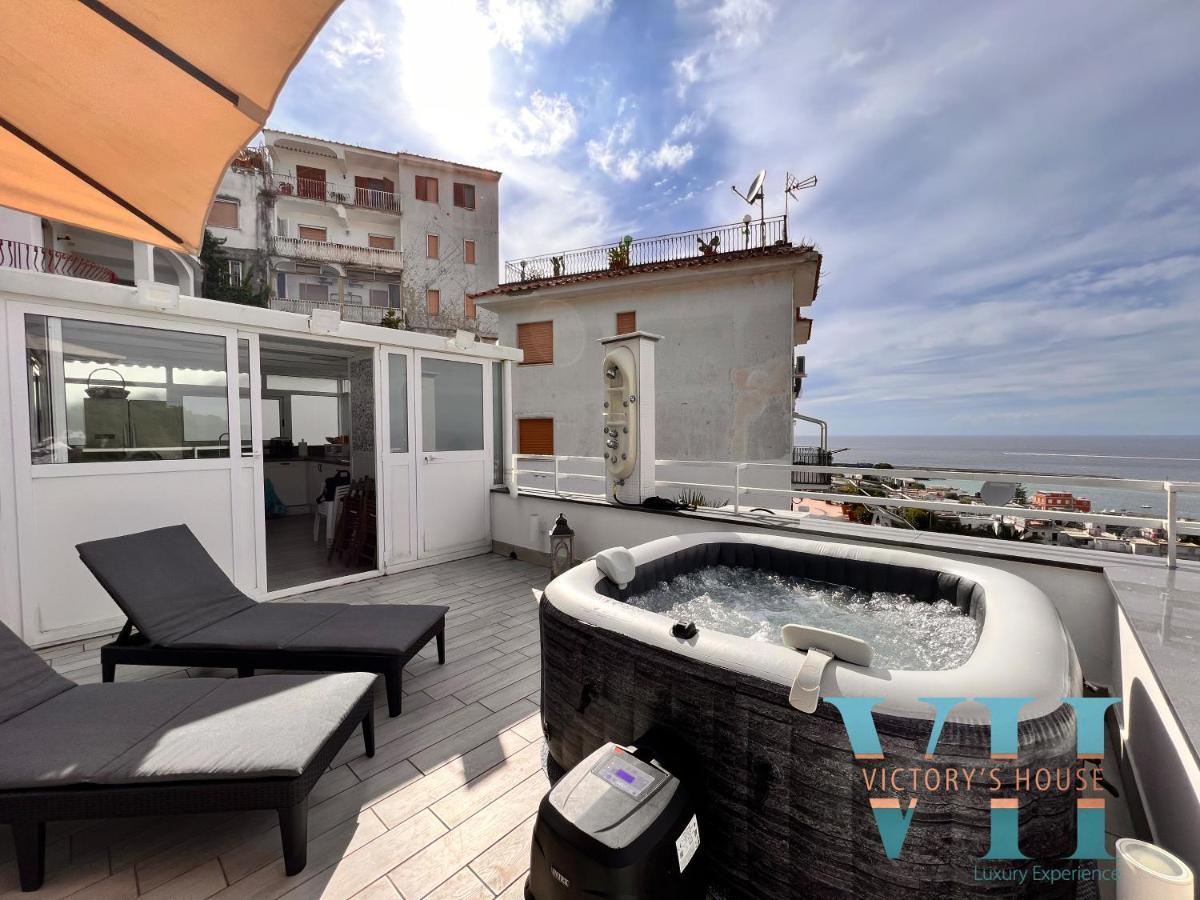 Victory'S Luxury House With Jacuzzi On The Roof Vila Casamicciola Terme Exterior foto