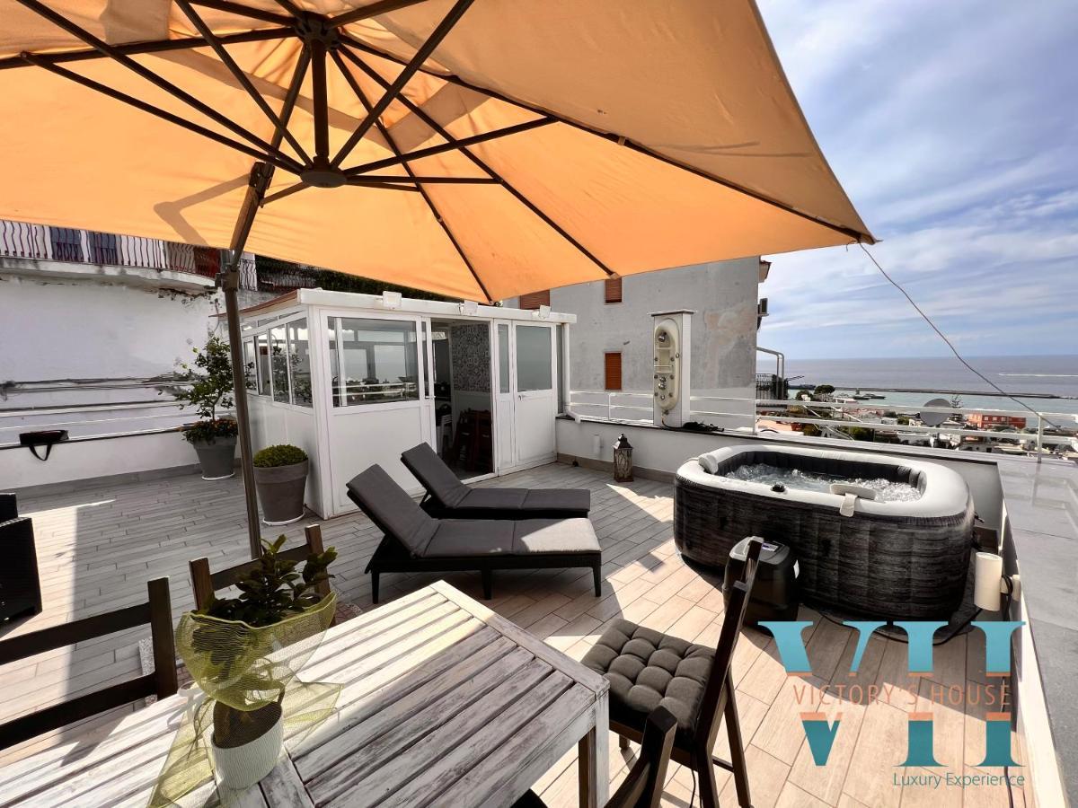 Victory'S Luxury House With Jacuzzi On The Roof Vila Casamicciola Terme Exterior foto