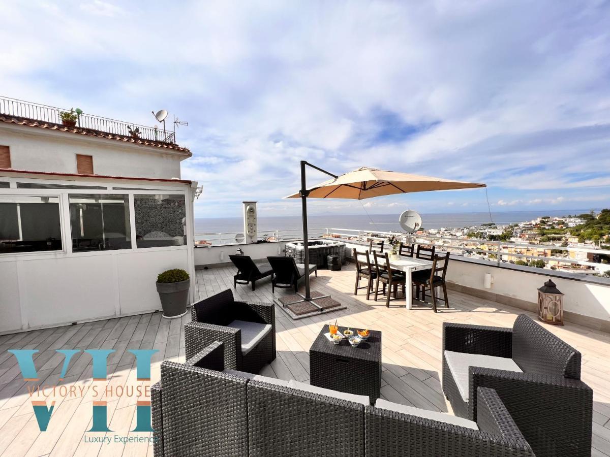 Victory'S Luxury House With Jacuzzi On The Roof Vila Casamicciola Terme Exterior foto